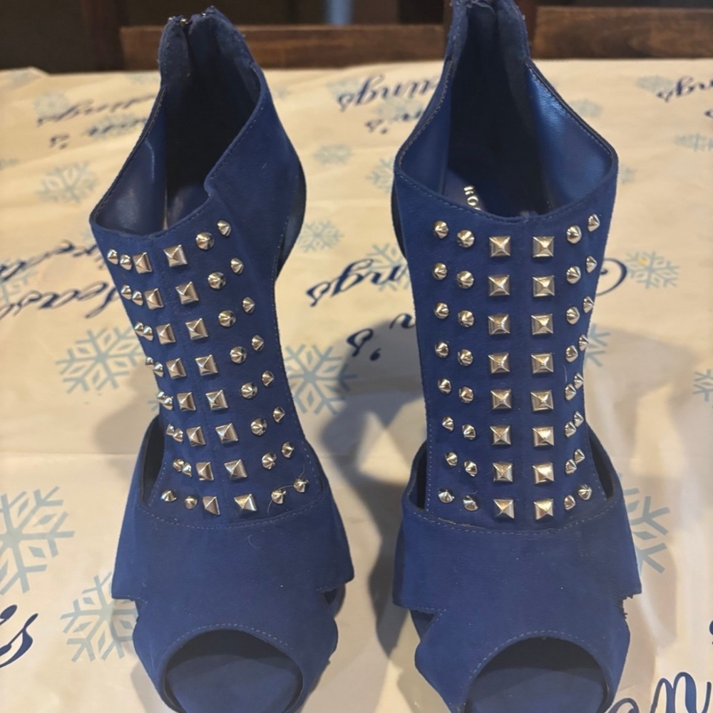 Heels with sparkle